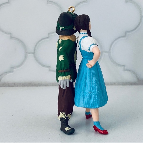 Hallmark Wizard Of Oz Dorothy & Scarecrow NWT - Picture 5 of 11